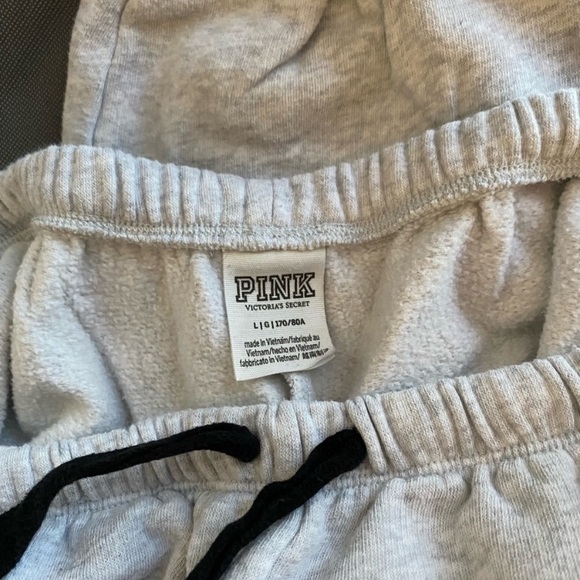 Sold - Picture 3 of 4